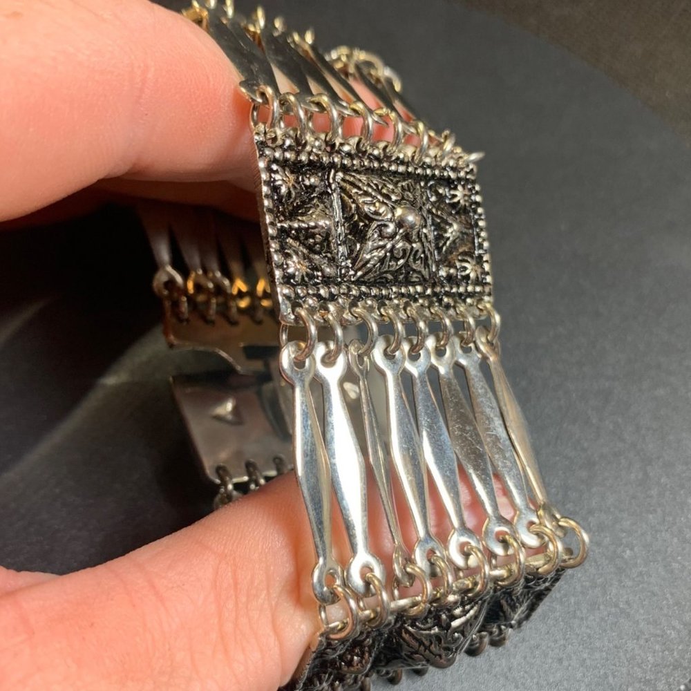 Chunky Link Filigree Large Statement Bracelet 8" - image 4